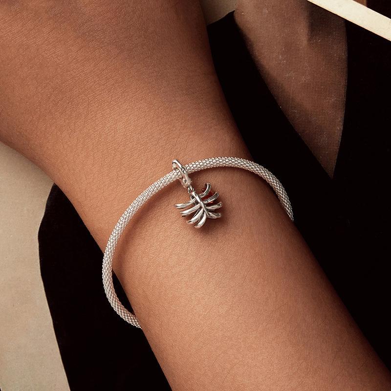 925 Sterling Silver Vintage Oxidized Rib Skull Pendant