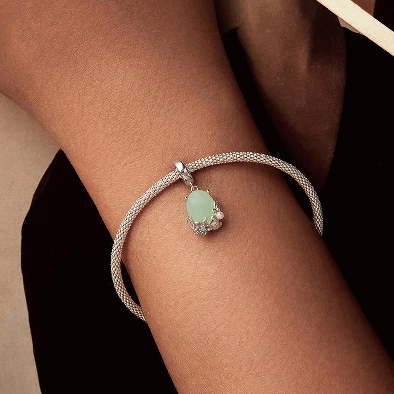 925 Sterling Silver Floral Pearl Pendant In