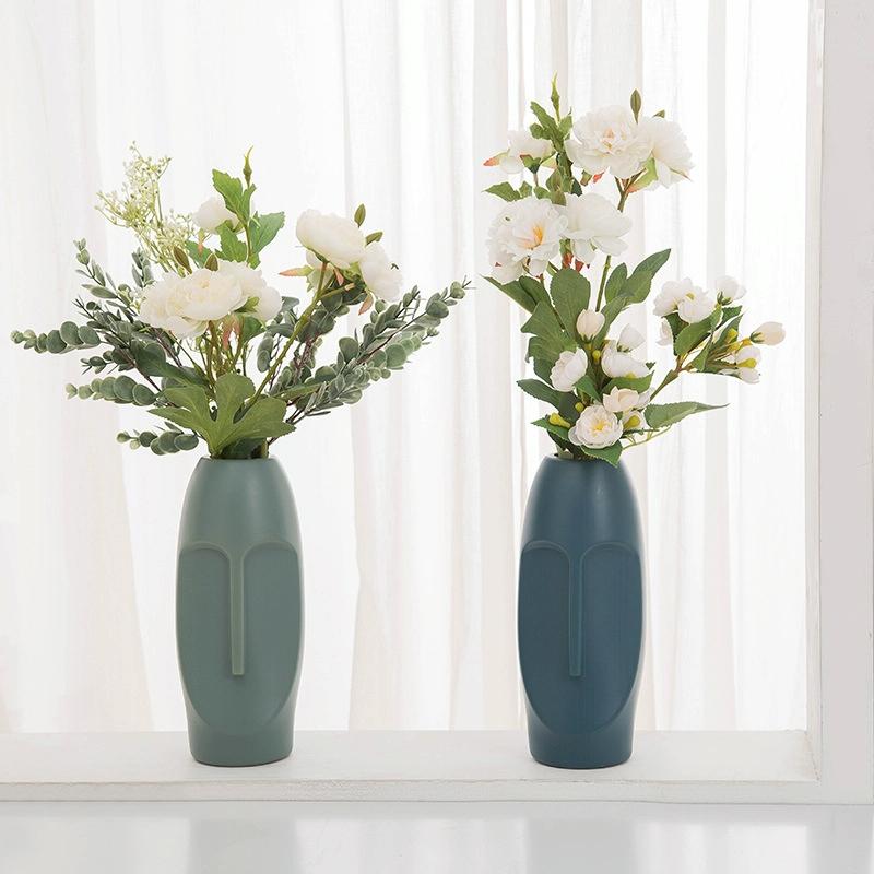 Thickened Pe Vase for Dried Flower Arrangements - Durable Drop-proof and Crack-proof - Light Green