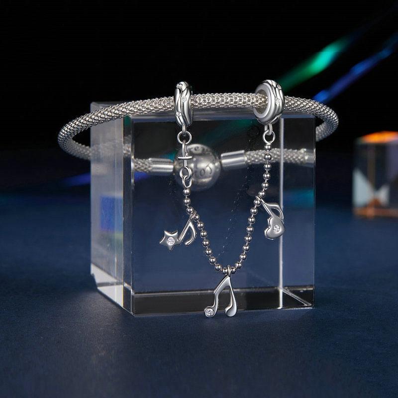 925 Sterling Silver Platinum Plated Note Safety Chain Pendant