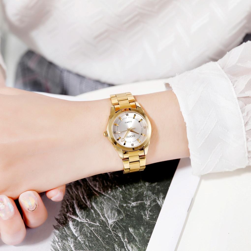 Waterproof Quartz Women Watch with Rhinestone Steel Strap - Delicate and Creative - White