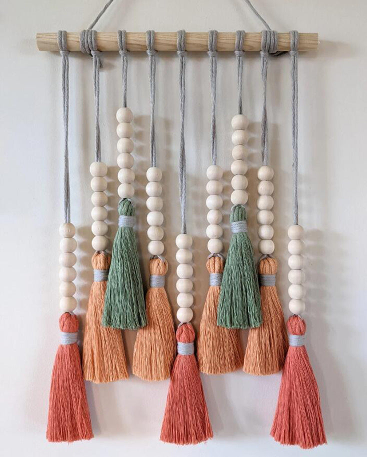 Colorful Tassel Wall Hanging-Wooden Beads Boho Tapestry Home Decor (Daylily red)