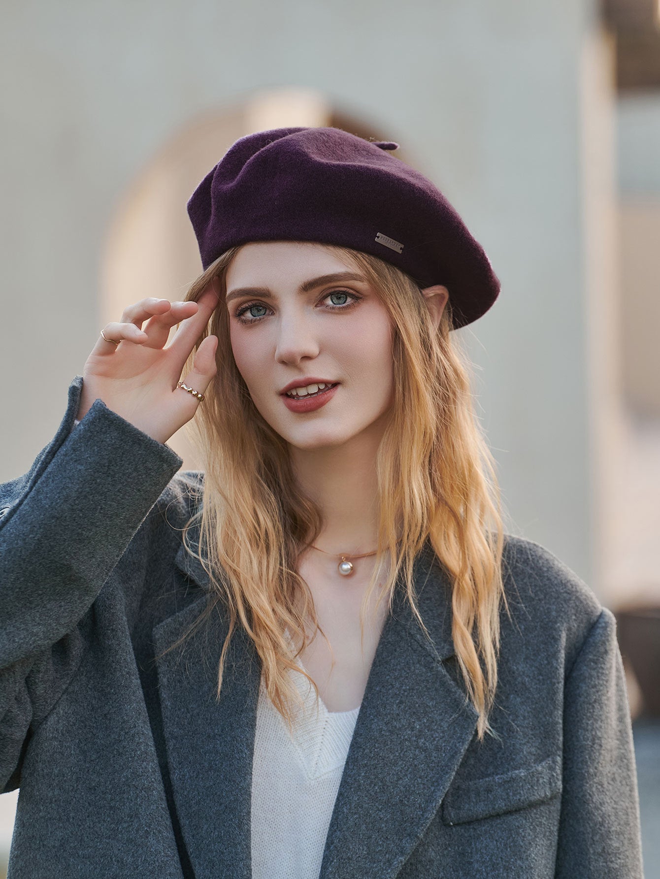Dark Purple Elegant Wool Beret - Classic Warm Thick British Style Hat for Autumn & Winter